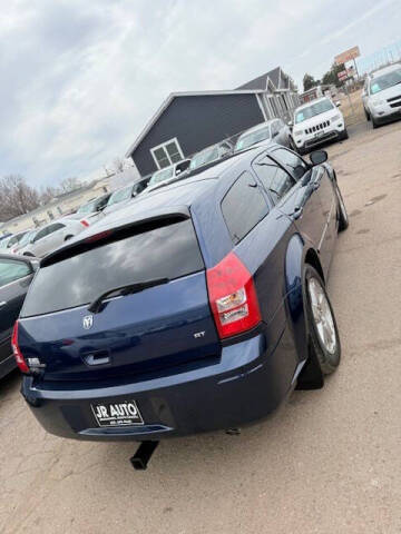 2005 Dodge Magnum RT