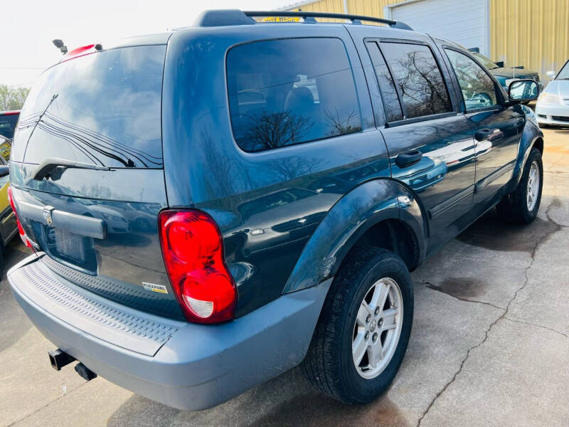 2008 Dodge Durango SXT photo 4