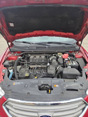 2013 Ford Taurus SEL