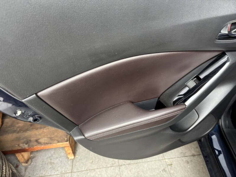 2018 Mazda MAZDA3 Touring