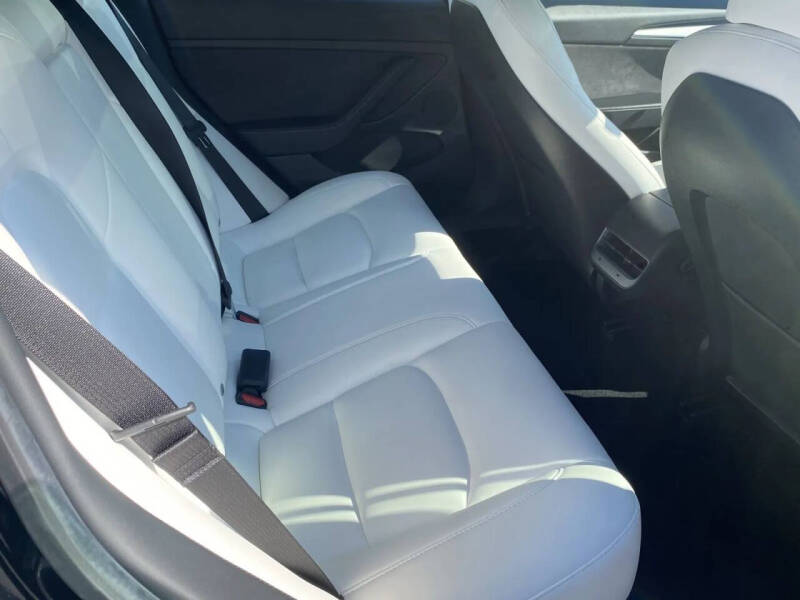 2021 Tesla Model 3 Standard Range Plus