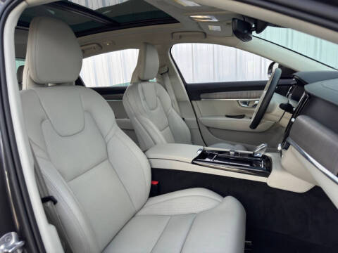 2024 Volvo S90 Recharge T8 Ultimate