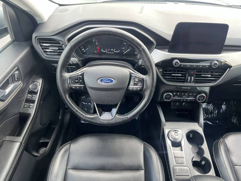 2021 Ford Escape SEL