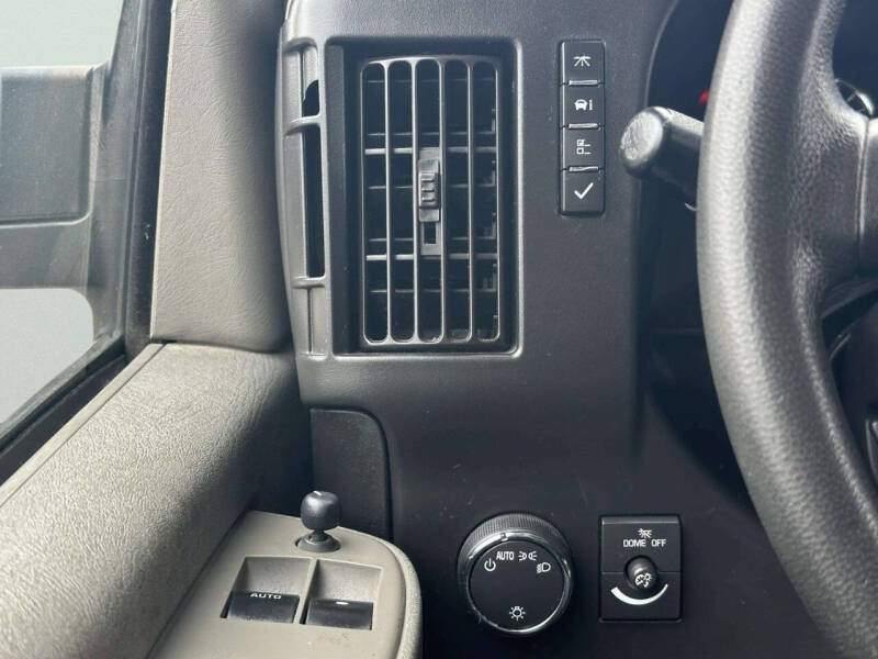 2020 Chevrolet Express 2500