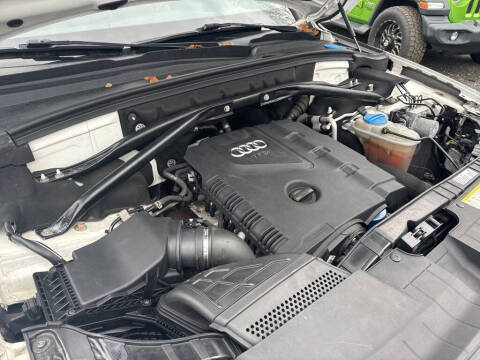 2016 Audi Q5 2.0T quattro Premium