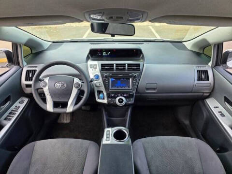2013 Toyota Prius v Five