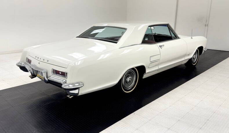 1963 Buick Riviera