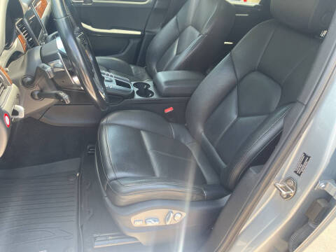 2017 Porsche Macan S