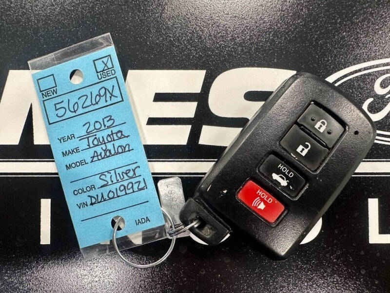 2013 Toyota Avalon XLE