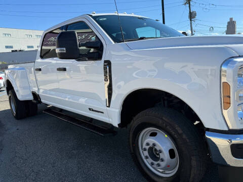 2025 Ford F-350 Super Duty XLT