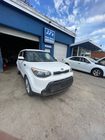 2015 Kia Soul +