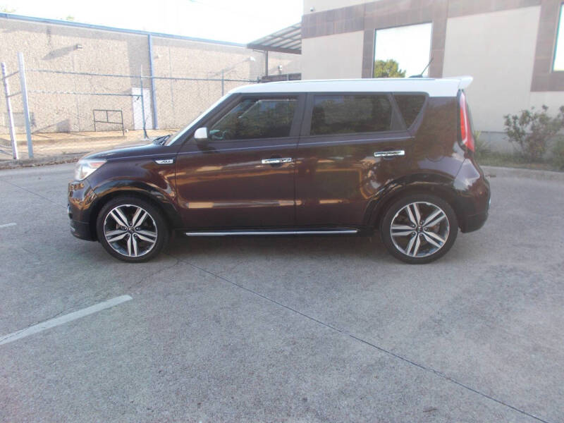 2017 Kia Soul +