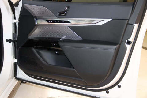 2023 BMW 7 Series 760i xDrive