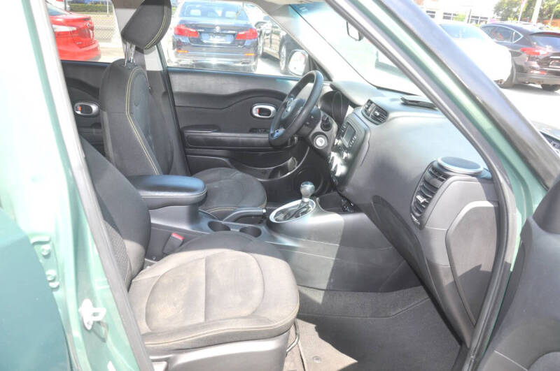 2014 Kia Soul +