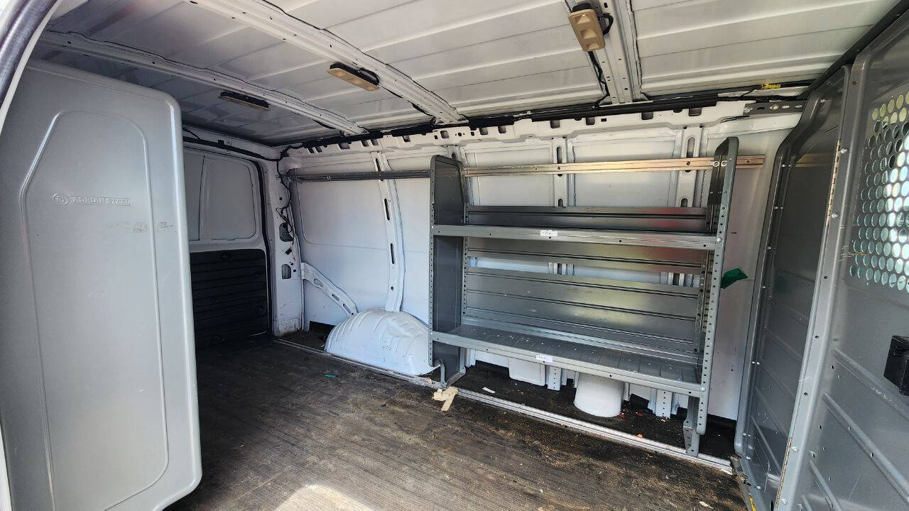 2020 Chevrolet Express  - $18,900