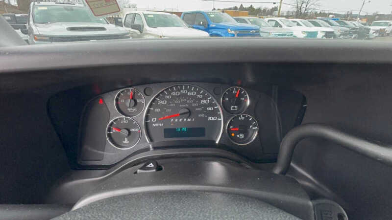 2025 Chevrolet Express 2500