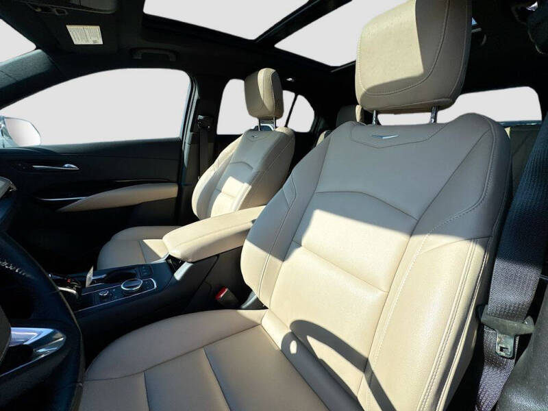 2024 Cadillac XT4 Luxury