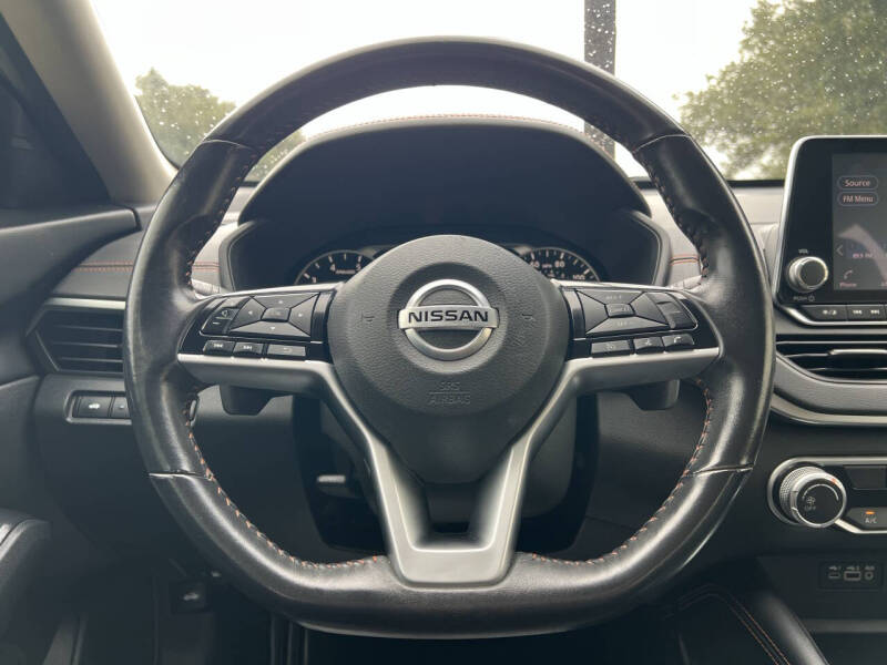 2021 Nissan Altima 2.5 SR