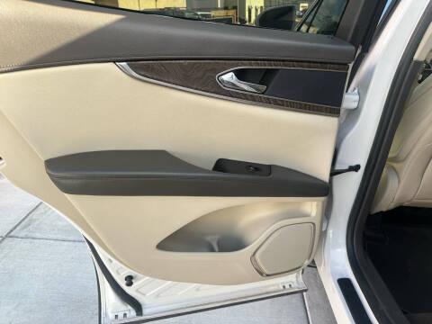 2019 Lincoln Nautilus Select