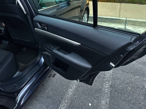 2013 Subaru Legacy 2.5i