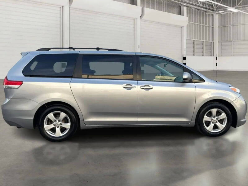 2011 Toyota Sienna