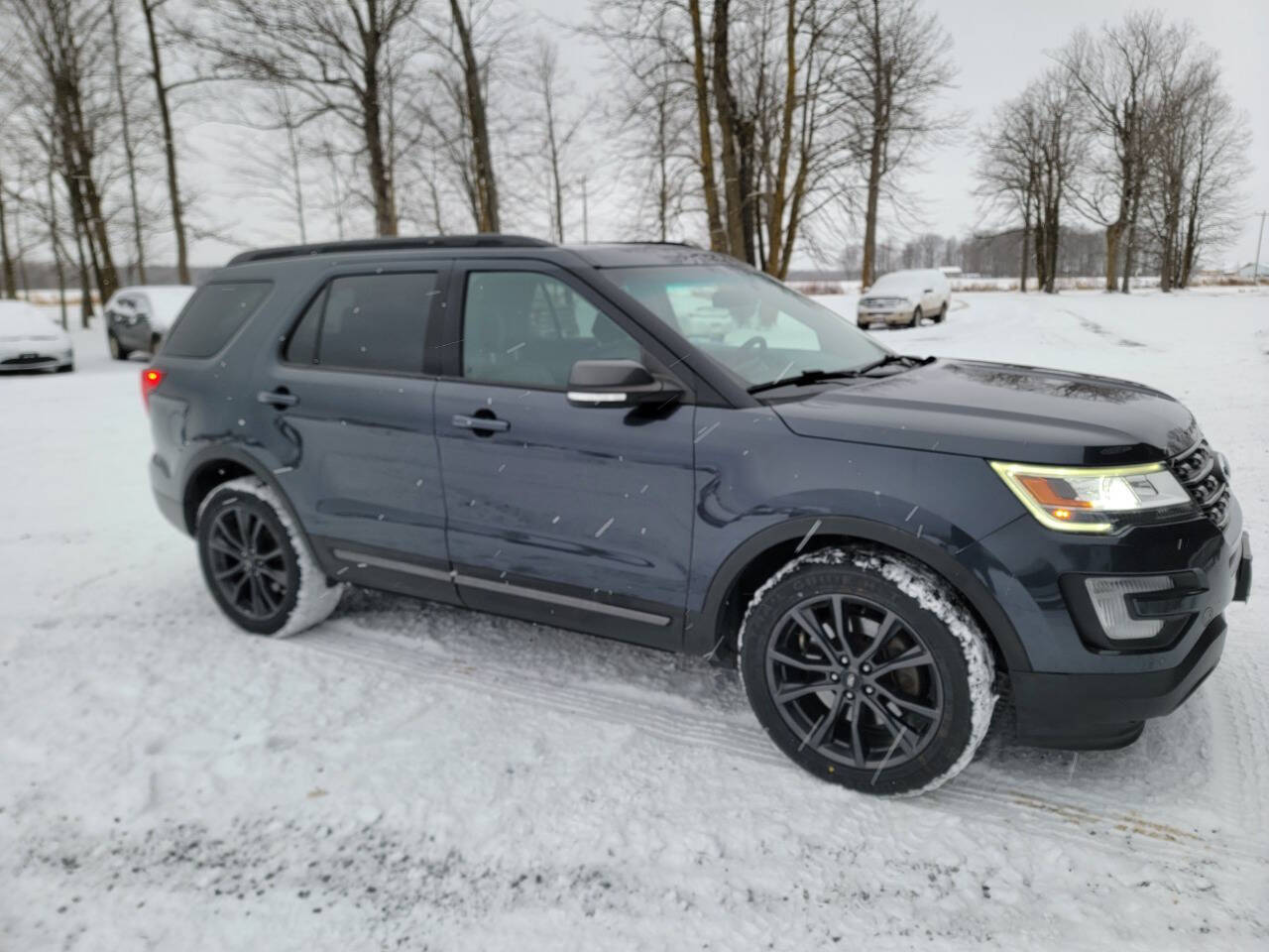 Blue 2017 Ford Explorer XLT AWD XLT 4dr SUV 1