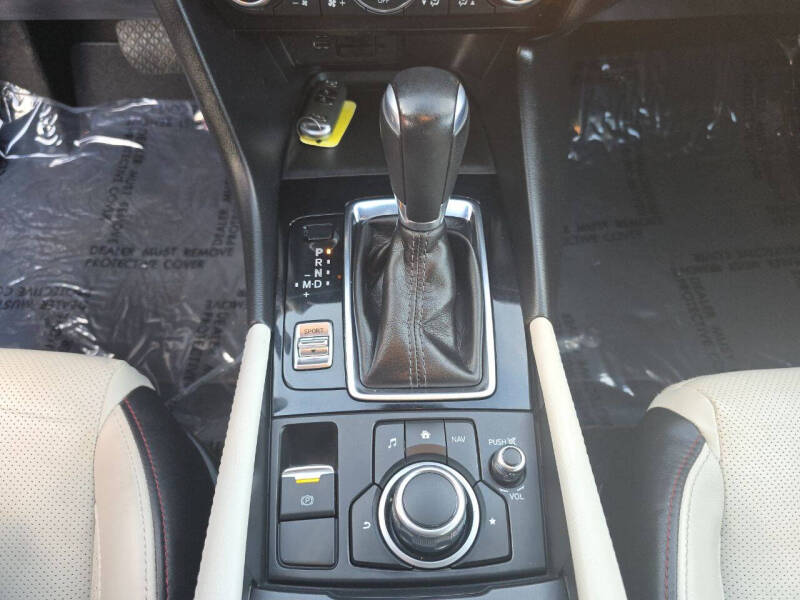 2018 Mazda MAZDA3 Grand Touring