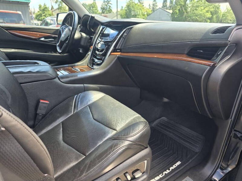 2015 Cadillac Escalade Premium