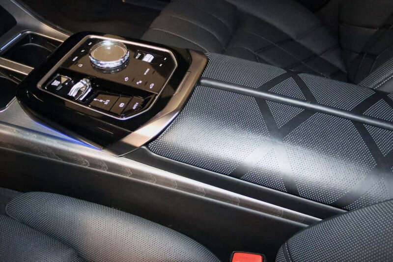 2023 BMW 7 Series 760i xDrive