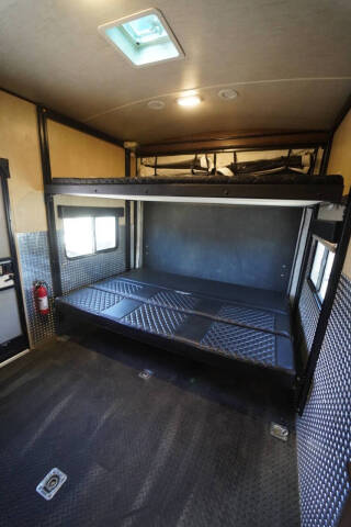 2017 Cruiser RV Stryker 3010