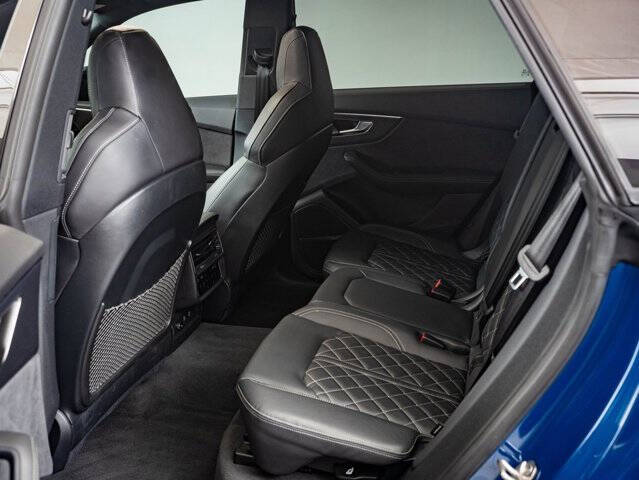 2024 Audi SQ8 4.0T quattro Premium Plus