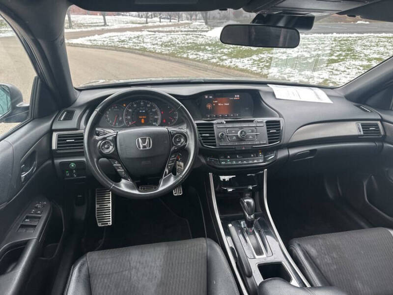 2017 Honda Accord Sport w/Honda Sensing