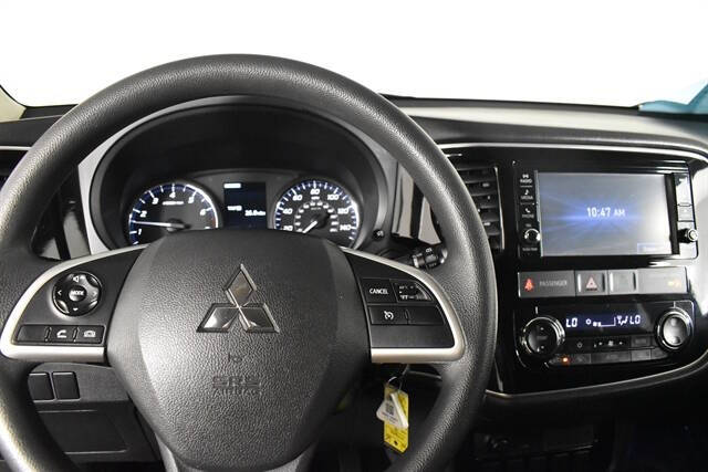 2018 Mitsubishi Outlander ES