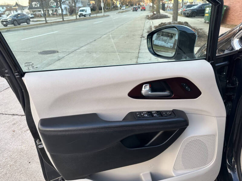 2017 Chrysler Pacifica Limited