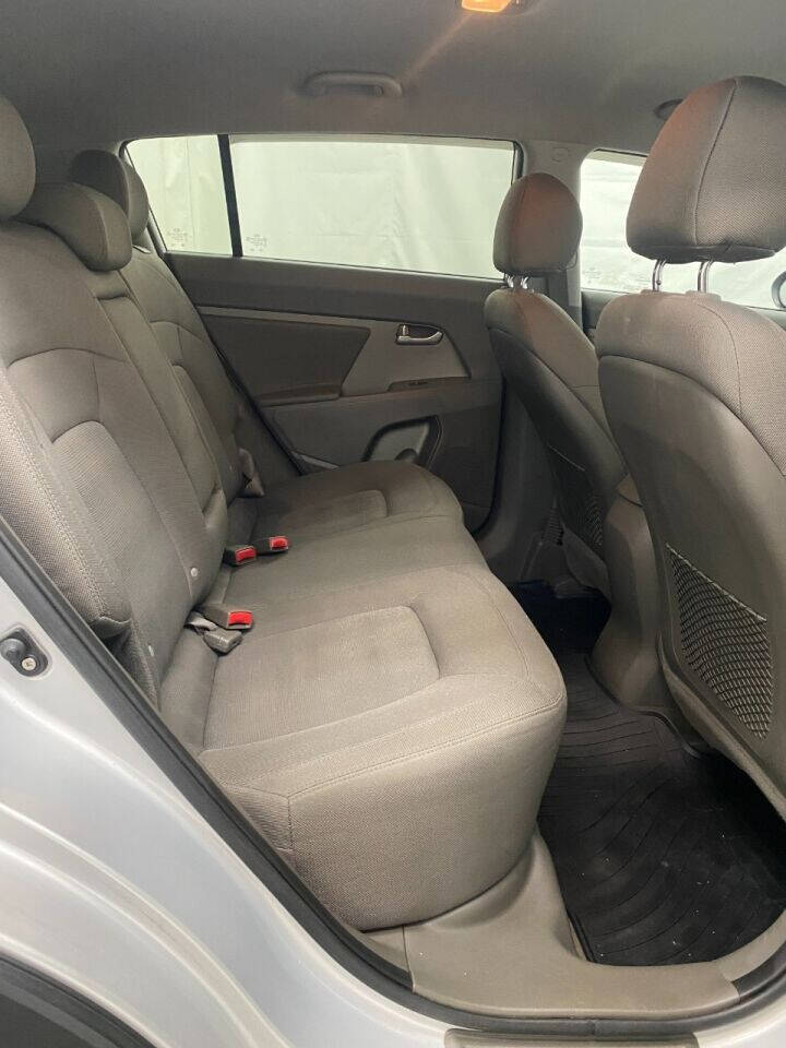 2012 Kia Sportage LX AWD 4dr SUV - Silver exterior view 12