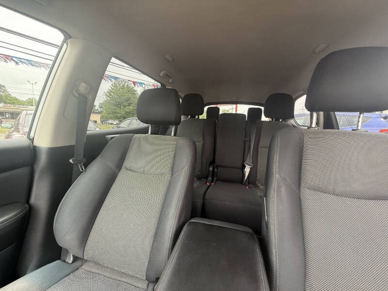 2018 Nissan Pathfinder S