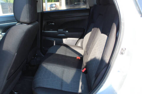 2020 Mitsubishi Outlander Sport SE