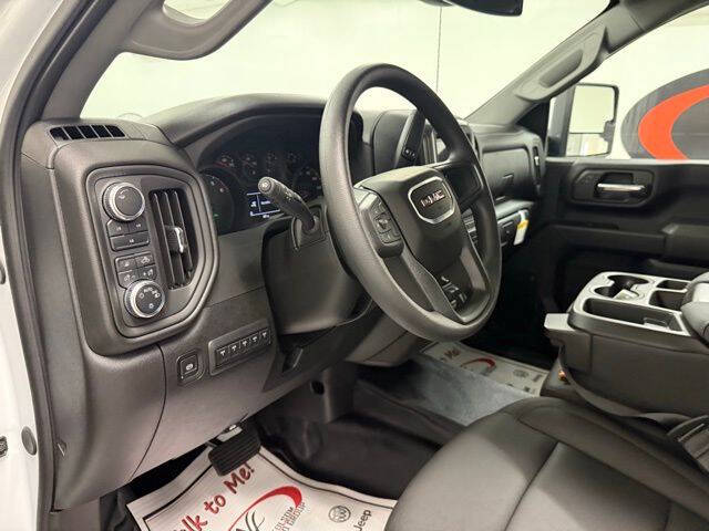 2025 GMC Sierra 3500HD