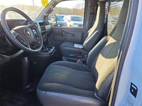2024 Chevrolet Express 2500