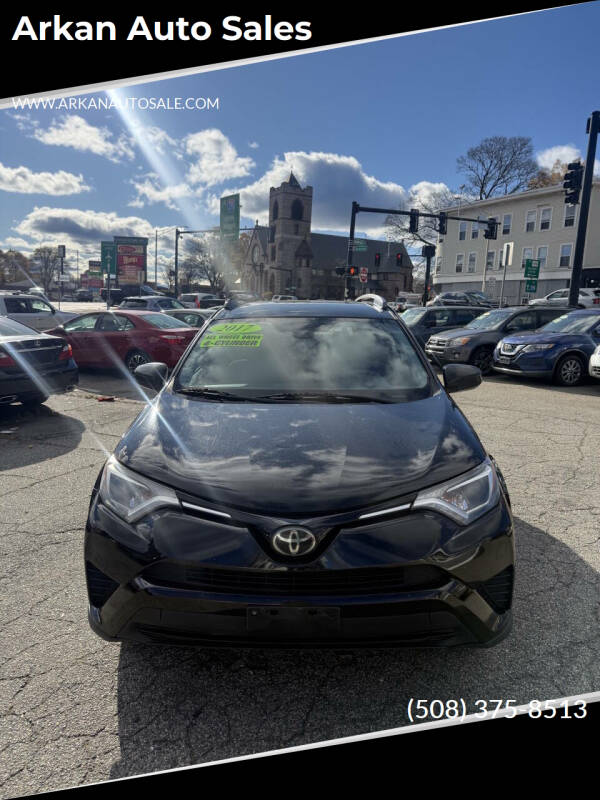 2017 Toyota RAV4 LE's photo