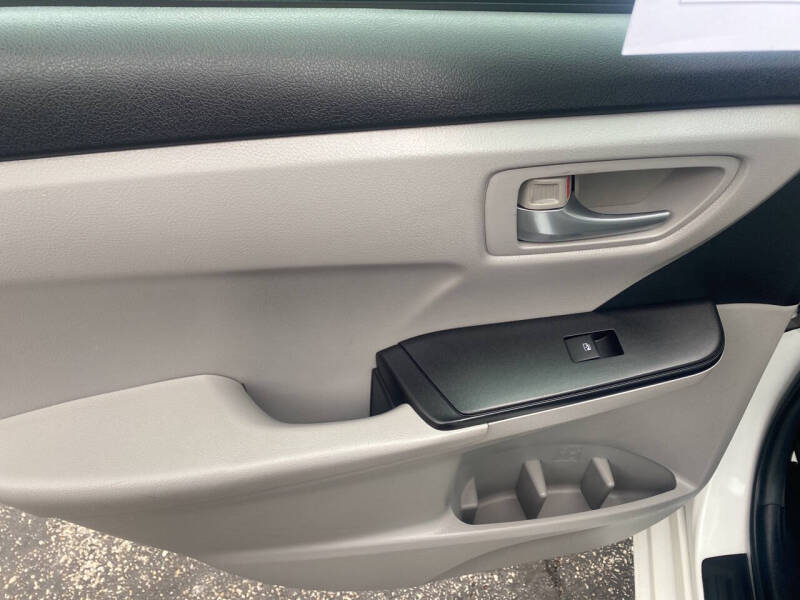 2015 Toyota Camry SE