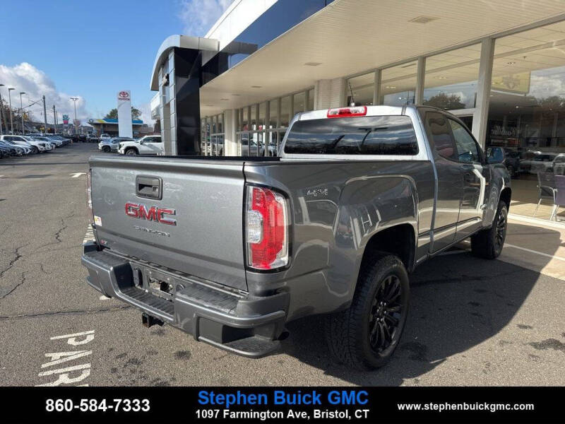 2022 GMC Canyon Elevation Standard