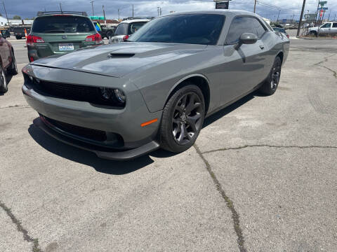 2018 Dodge Challenger SXT Plus