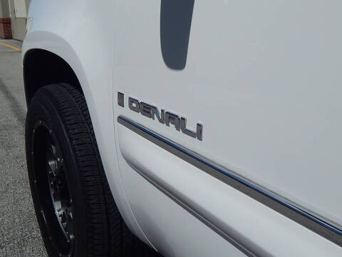 2007 GMC Yukon Denali