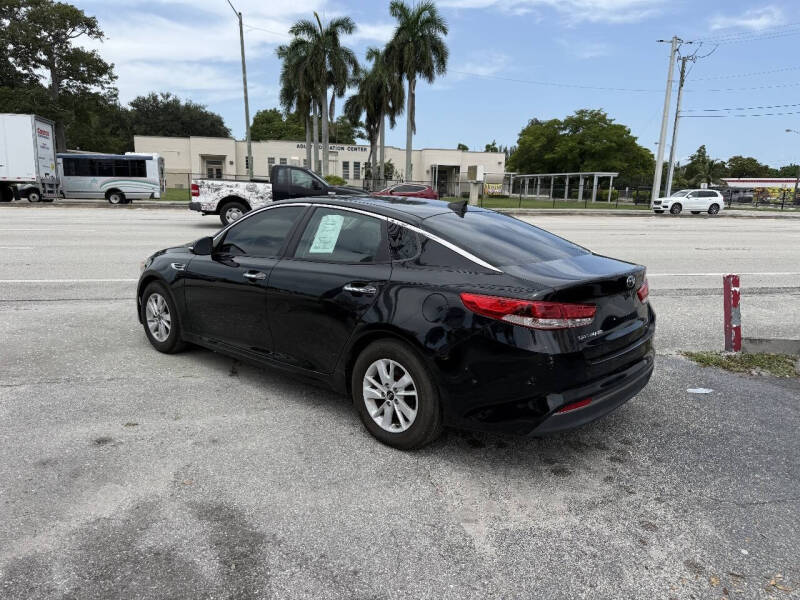 2016 Kia Optima LX