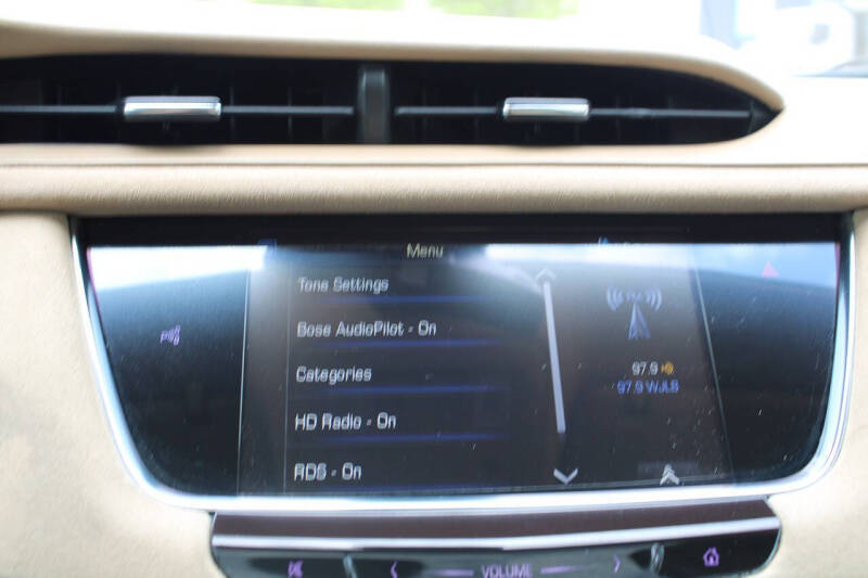 2017 Cadillac XT5 Platinum