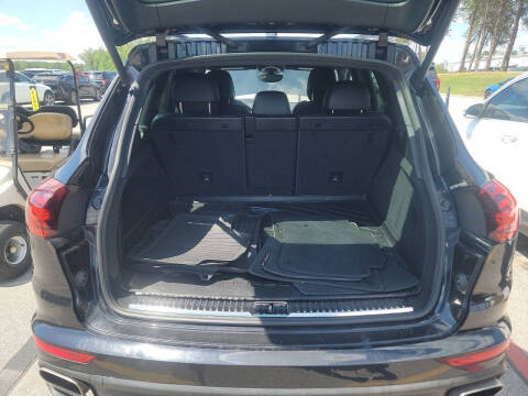 2017 Porsche Cayenne Platinum Edition