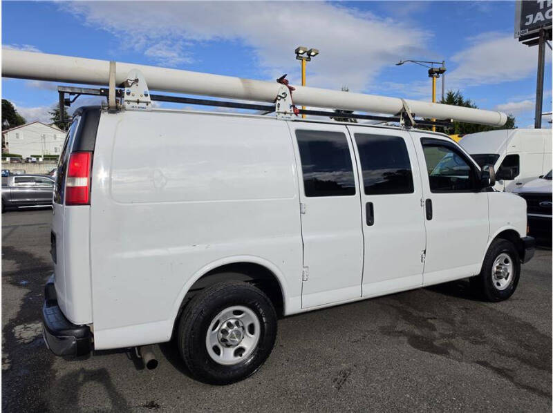 2014 Chevrolet Express 2500