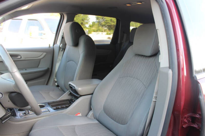 2017 Chevrolet Traverse LT