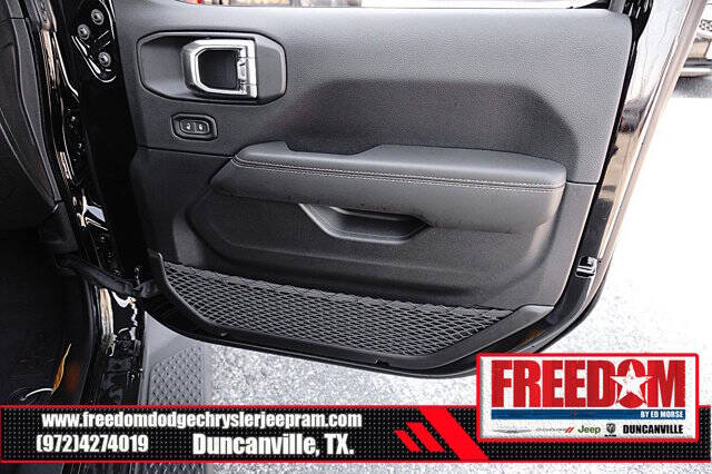 2025 Jeep Gladiator High Tide